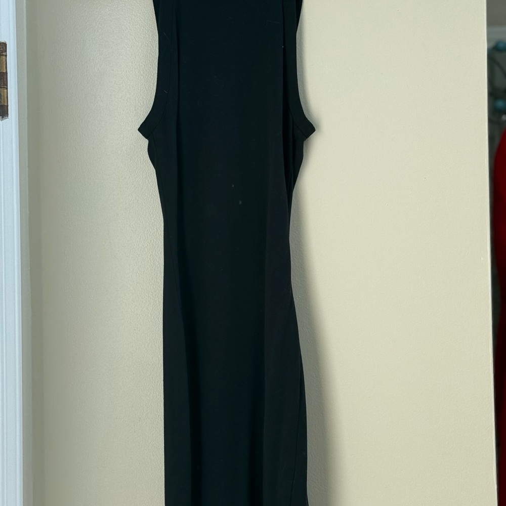 Elegant Black Sleeveless Dress